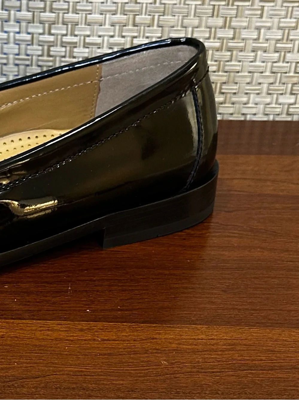 2024 Cole Haan Black Patent Leather Pinch Tassel Loafers 8.5D